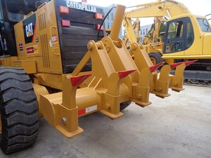 Motoniveladoras Caterpillar CAT 14H/140G/140H Usadas - Motor y Bomba de Origen Japonés Incluidos, Modelo 2016, 4001-6000 Horas - Product Image 6