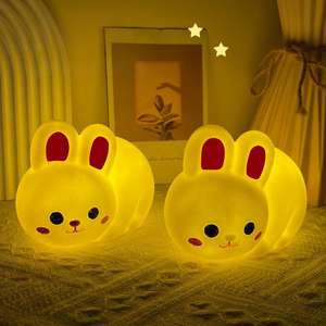 Cartone animato coniglio LED luce notturna nuovo Design incandescente giocattolo lampada da comodino in vinile direttamente dalla fabbrica per la bancarella del <span class=keywords><strong>mercato</strong></span> <span class=keywords><strong>notturno</strong></span> - Product Image 1