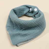 Bavoirs d'hiver pour bébé en gaze de coton pur à quatre couches, absorbants, avec design triangulaire et couleurs assorties, style européen et américain, en promotion
