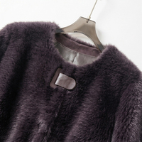 Veste en peau de mouton et cuir, col rond court, poche à boucle en cuir, manteau d'hiver pour femme