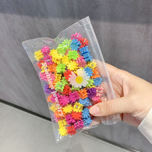 Vendita calda di qualità di plastica Mini piccolo artiglio accessori per capelli caramella cerniera colorata all'ingrosso 50pc/pacchetto per i bambini - Product Image 5