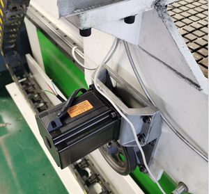 Máquina CNC de grabado 3D para puertas de gabinetes de fábrica de muebles, router CNC 1325 de alta precisión con husillo de <span class=keywords><strong>4</strong></span>.5kW para madera - Product Image 6
