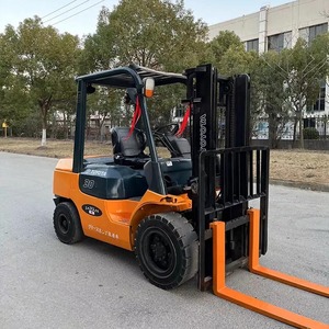 Carrello Elevatore <span class=keywords><strong>Toyota</strong></span> Usato di Alta Qualità, <span class=keywords><strong>3</strong></span> Tonnellate, Sollevamento 3m, Diesel, per Trasporto - Product Image 2