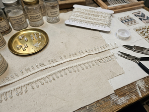Bordure décorative en dentelle à pampilles, perles et strass, largeur personnalisable, pour vêtements, tenues de mariage, sacs, accessoires de mode, artisanat et décoration intérieure - Product Image 5