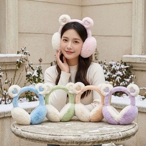 ที่ปิดหูแบบพับได้สำหรับผู้ใหญ่ ผ้าพลัฌนุ่มฟู สีสันหลากหลาย ตัวเลือกหลายสี อุ่นสบายสำหรับฤดูหนาว ป้องกันหูจากความหนาวเย็นกลางแจ้ง - Product Image 1