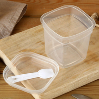 Tasse à pouding carrée Bécher de qualité alimentaire Pp Matériau résistant aux hautes températures dans le four avec couvercle et cuillère