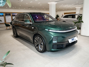 Li Auto L7 2025 SUV Hybride Rechargeable à Autonomie Étendue 5 Places Conduite à Gauche 330 CV Véhicule à Énergie Nouvelle Fabriqué en Chine - Product Image 3