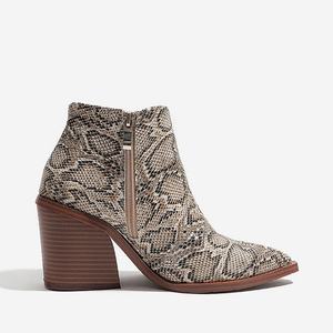 BAS quantité minimale de commande <span class=keywords><strong>bottines</strong></span> décontractées à la mode avec logo personnalisé pour dames chaussures d'hiver à talons bas en cuir avec strass pour femmes - Product Image 2