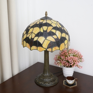 <span class=keywords><strong>Lampe</strong></span> de table en verre teinté <span class=keywords><strong>style</strong></span> chauve-souris noire, <span class=keywords><strong>lampe</strong></span> de chevet vintage pour chambre à coucher, bureau à domicile, décoration artistique Tiffany, <span class=keywords><strong>lampe</strong></span> de lecture - Product Image 4