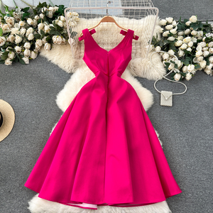 LE2451 Abito Elegante da Donna con Collo Halter, Vestito Midi Chic per Banchetti e Cene di Gala - Product Image 2