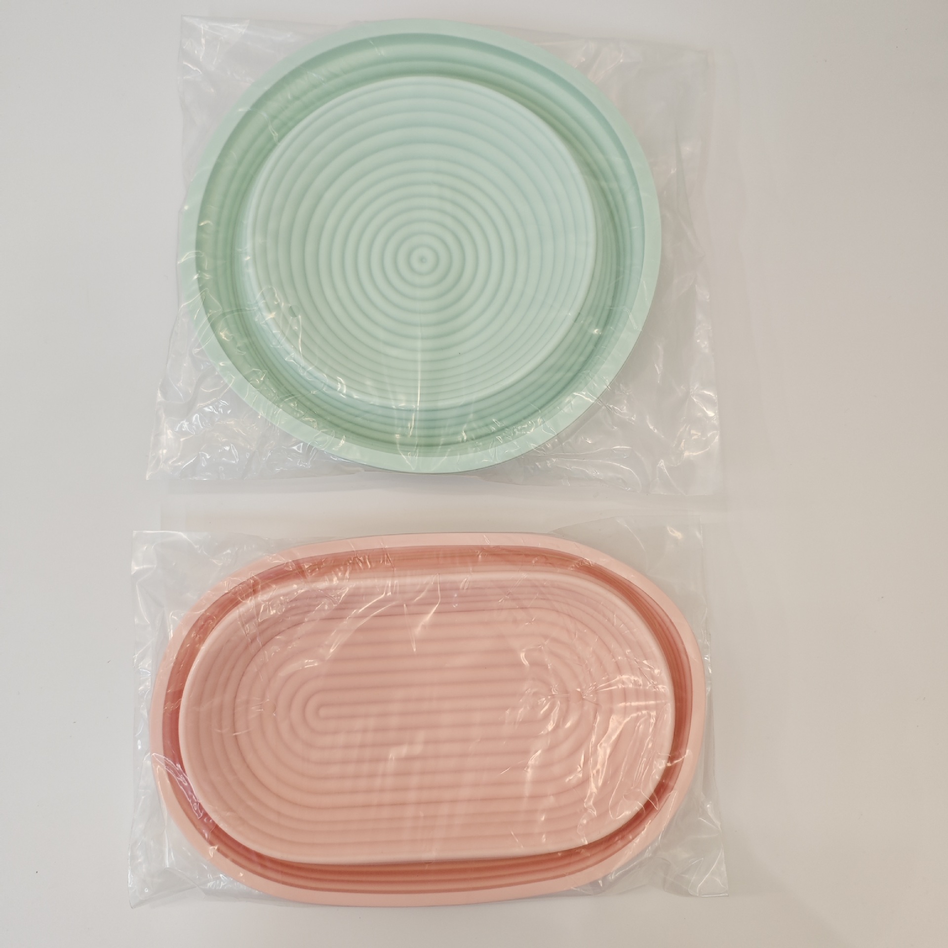 Green- Silicone basket oval with steel ring