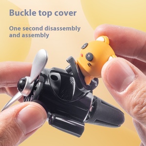 Petit Ours Moderne Mignon Avion <span class=keywords><strong>Volant</strong></span> Décoration de Ventilation de Voiture 3 Pièces Comprimés de Parfum Inclus Clip de Désodorisant de Voiture d'Aromathérapie - Product Image 3