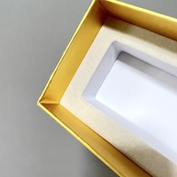 Vente en gros boîtes d'emballage cadeau de bouteille de pot de miel personnalisées boîte d'emballage cadeau d'emballage de miel d'abeille en papier noir en forme d'hexagone