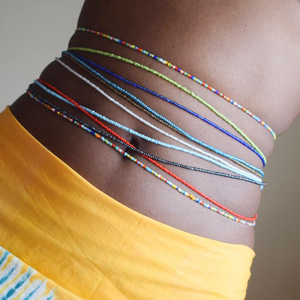 Chaîne de corps et de <span class=keywords><strong>taille</strong></span> en perles de rocaille élastiques pour femme, style bikini, en cristal africain coloré, Ghana - Product Image 1