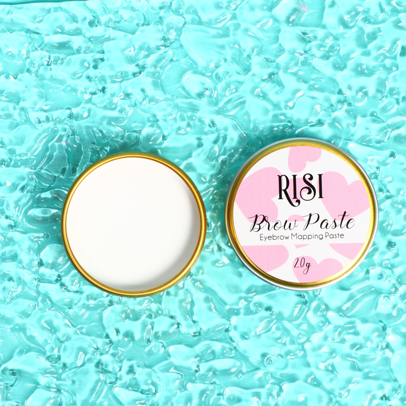 Bouteille en or blanc