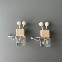 Mini flacon diffuseur de parfum pour voiture en verre mat de 8 ml, forme carrée, avec bouchon à vis, vide, support de parfum suspendu, pour aromathérapie