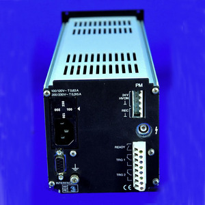 Vacuómetro de Presión Diferencial Leybold Penningvac PM31 Modelo 89788 Tipo Trasero - Product Image 2