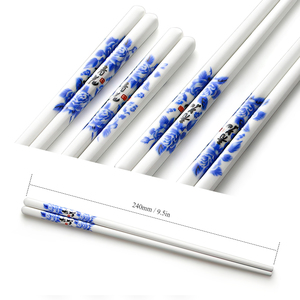 Juego de regalo de <span class=keywords><strong>palillos</strong></span> de cerámica de lujo al por mayor, palitos <span class=keywords><strong>chinos</strong></span> personalizados para sushi para boda - Product Image 2