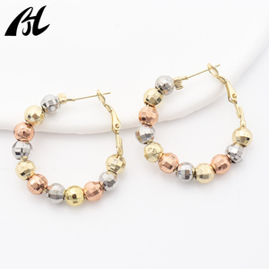 14K mạ vàng đồng thau thời trang Ladies 'hoop Bông tai với hạt cầu nguyện độc đáo gồm ba màu sắc - Product Image 4