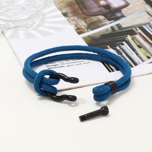 Pulseras Unisex de Moda Deportiva Hechas a Mano con Hebilla en Forma de Herradura en Acero Inoxidable y Cuerda Trenzada de Milán - Product Image 4