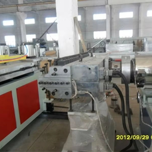 Trung Quốc thực hiện WPC gỗ nhựa composited xây dựng đúc Hội Đồng Quản trị tấm dây chuyền sản xuất WPC máy đùn sản xuất WPC máy - Product Image 2