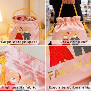 Bolsa de Regalo de Satén con Cordón Personalizada con Diseño de <span class=keywords><strong>Novios</strong></span> Románticos, Bolsa de Recuerdo <span class=keywords><strong>para</strong></span> Boda, Compromiso, Dulces y <span class=keywords><strong>Regalos</strong></span> - Product Image 6