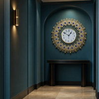 Jam Dinding Besi Seni Art Deco Eropa Motif Ekor Merak Ornamen Berlian Biru Jarum Besar Dekorasi Ruang Tamu Baterai