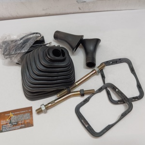 Parti per escavatore PC70 PC100 <span class=keywords><strong>PC110</strong></span> p120 PC130 PC138US PC160-<span class=keywords><strong>7</strong></span> impugnatura Joystick parapolvere in gomma - Product Image 3