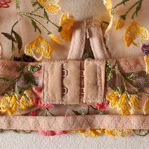 Wholesale Elegant Floral Lace Women's Underwear Sets with Sexy <strong>Bra</strong> <strong>and</strong> <strong>Panty</strong> for Ladies - Product Image 6