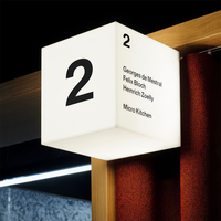 Acrylique mené carré de cube de lueur de boîte à lumière de logo avec le caisson lumineux mené pour la publicité