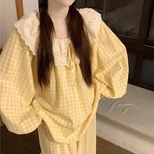 <strong>Sweet</strong> Women's Pajamas with Large Lace Collar and Plaid Trim - Spring and Autumn <strong>Home</strong> Wear Set Breathable - Product Image 1