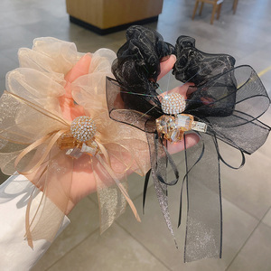 Accessoires de cheveux pour filles élégantes Bandeau de <span class=keywords><strong>chignon</strong></span> attaché de tempérament simple haut de gamme avec strass <span class=keywords><strong>papillon</strong></span> <span class=keywords><strong>noeud</strong></span> corde à cheveux en maille de soie - Product Image 4