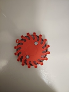 Luz de Seguridad Intermitente LED, Señal de Emergencia para Tráfico, Bengala de Seguridad Vial para Automóviles, Luz de Emergencia Intermitente, Impermeable y con Visibilidad de 360° - Product Image 5