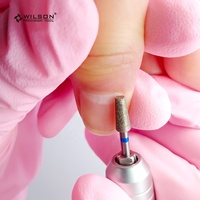 Outil de nail art de forme conique de 4.0mm de long avec longueur de flûte de 13mm de long pour se rapprocher de la cuticule pour nettoyer facilement la surface de l'ongle