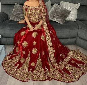 Robe de mariée élégante et belle indienne et pakistanaise Lehenga Choli avec broderie lourde Zardozi 2019 - Product Image 4