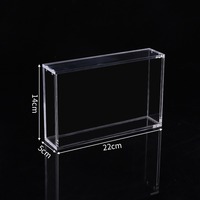 Vente en gros personnalisée de supports d'affichage de stockage ETB en acrylique magnétique transparent moderne pour les boîtes de cartes de jeu de monstres de poche