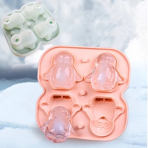 Moule à glace en silicone de qualité alimentaire mignon pingouin créatif 4 treillis de glace Whisky Mixwater Frozen Ice Hockey - Product Image 1