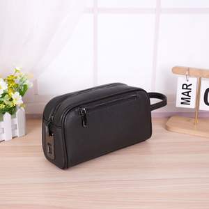 Sac bandoulière vintage en cuir pour homme, sac messager avec sangle réglable, petite sacoche bandoulière pour usage quotidien et voyage - Product Image 3