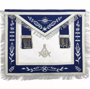 Tablier brodé Machine disney, bleu, idéal pour Master eu - Product Image 1