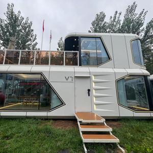 Capsule spatiale Apple Pod au design moderne, mini-maison préfabriquée avec caractéristiques agricoles, présentant une conception de cabane contemporaine - Product Image 1