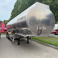 Semi-remorque citerne à carburant en alliage d'aluminium à 4 compartiments de 45 m³, légère et capable de transporter une grande quantité de marchandises