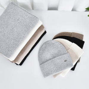 Ensemble de bonnets et d'écharpes pour femmes, bonnet en tricot de <span class=keywords><strong>laine</strong></span> avec longue et douce écharpe scintillante, <span class=keywords><strong>cache</strong></span>-cou, 2 en 1, cadeau - Product Image 6
