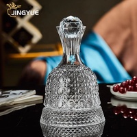 Elégant distributeur d'aérateur de vin Cabernet 1.5L verre rotatif de luxe vin rouge carafe à whisky avec bouchon pour cadeau de mariage