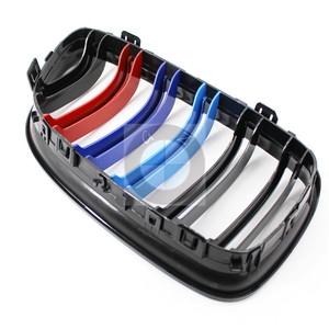 กระจังหน้า BMW E90 LCI สีดำเงา ลายเส้นคู่ รุ่น M วัสดุ ABS พลาสติก รหัส 51137201969 - Product Image 4