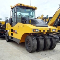 Rouleau de route XP261 de compacteur de roue avec le pneu pneumatique