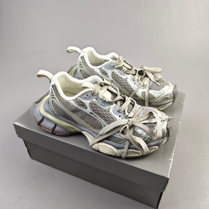 Chaussures en maille de luxe tendance 2026, de haute qualité, respirantes, légères, antidérapantes, baskets de marque célèbre pour l'extérieur - Product Image 4