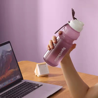 Botella de Agua Deportiva Portátil de Plástico, Gran Capacidad, Tapa de PP con Botón, Vaso para Deportes al Aire Libre