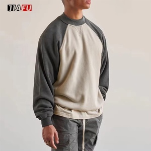 Sudaderas de algodón personalizadas al por mayor para hombre, con bloques de color, cuello redondo, manga raglán, puños y dobladillo acanalados, estilo casual urbano, en grandes cantidades. - Product Image 3