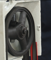 Scie à ruban à tension manuelle pour métal avec composant de moteur central Contrôle CNC Lame 13*0.65*1530mm Moteur 375W