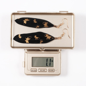 ต่างหูขนนกอะคริลิคเรซิ่นชุบทองสไตล์โบฮีเมียเครื่องประดับสำหรับงานปาร์ตี้ของผู้หญิง - Product Image 3